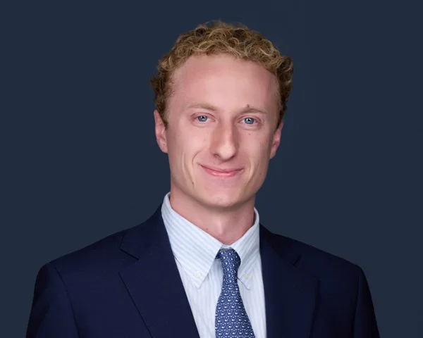 Professional wealth management headshot example 4 - Radnor photography by Images by IBA